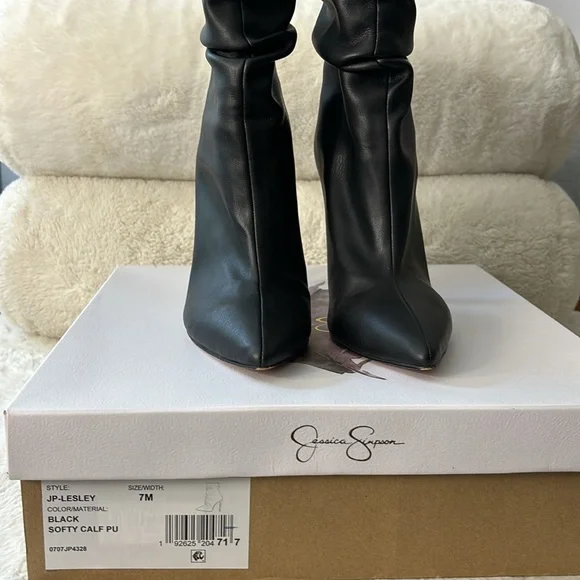 JESSICA SIMPSON Booties - Picture 8 of 10